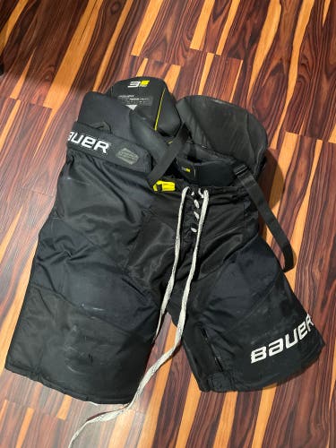 Senior Medium Bauer Supreme 3S Pro Hockey Pants (Used)