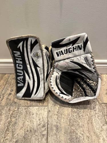 Vaughn Velocity V4 Glove and Blocker (Senior)