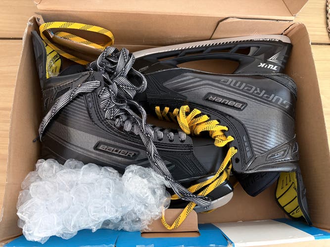 Black Bauer Supreme MX3 SE Hockey Skates Regular Width 11.5 (New)