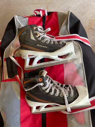 Bauer Hockey Goalie Skates Size 5.5 (Used)