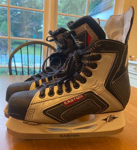 Easton SE2 Ice Hockey Skates Size 7.0 Black Silver Red BladZ Stainless Steel
