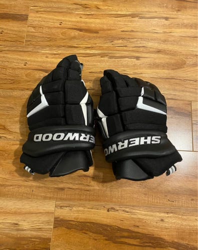 NEW Sher-Wood Code V Gloves 13"