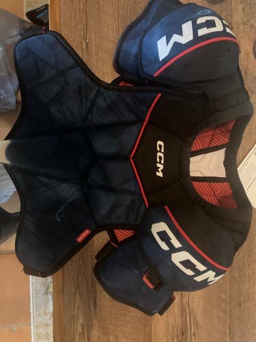 Large Junior CCM Next Shoulder Pads (Used)