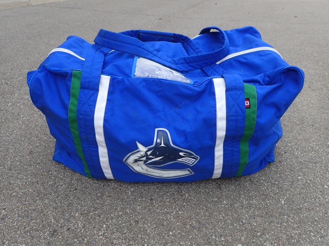 JRZ Vancouver Canucks NHL Pro Stock Hockey Team Equipment Player Bag Blue