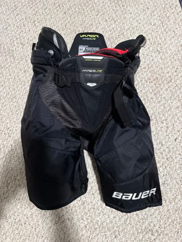 Men's Intermediate Medium Bauer Vapor Hyperlite Hockey Pants (New)