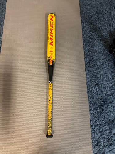 Miken Psycho Composite Bat 30 oz 34" (Used)