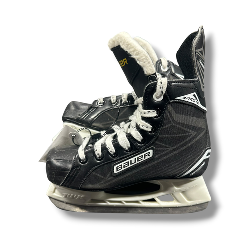 Used Bauer SUPREME S140 Junior Hockey Skate Junior 03 11375-S000383336