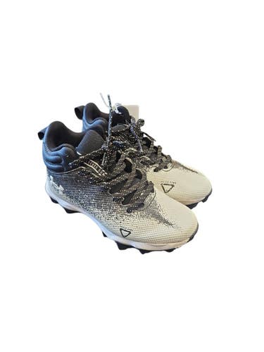 Used Under Armour Jr FB Cleats None Junior 03.5 11850-S000026086