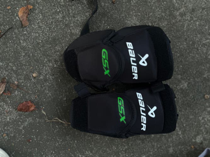 Brand New Bauer GSX Youth Hockey Knee Guards New w/o tags