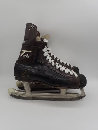 Vintage 1960s CCM Tacks Prolite Leather Skates Size 7.5 Made in Canada
