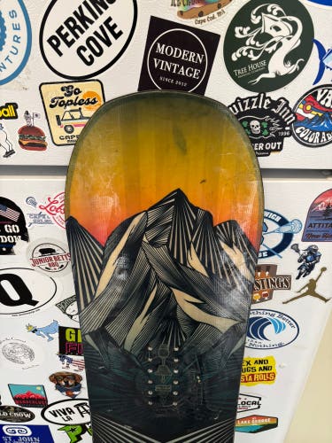 Men's Jones Prodigy Snowboard Without Bindings 125 cm (Used)