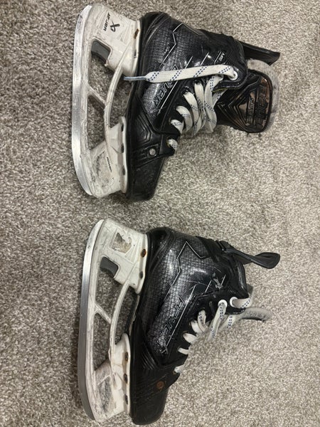 2024 Bauer Supreme M50 Pro Hockey Skates Regular Width Size 1.5 (Used)