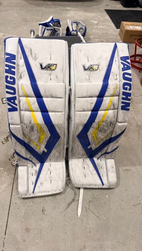 33" 2024 Vaughn VX1 Regular Goalie Full Set Pro Stock (Used)