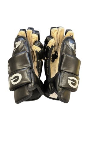 Eagle X70 Hockey Gloves Black Used 12.5"
