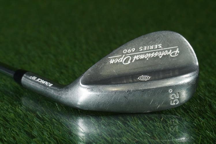 PROFESSIONAL OPEN SERIES 690 GAP ATTACK APPROACH WEDGE HARRISON STIFF 52 10 RH