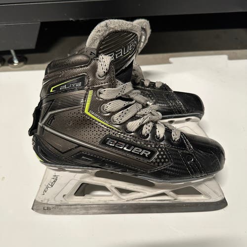 Bauer Elite Hockey Goalie Skates Size 4 Fit 1 (Used)