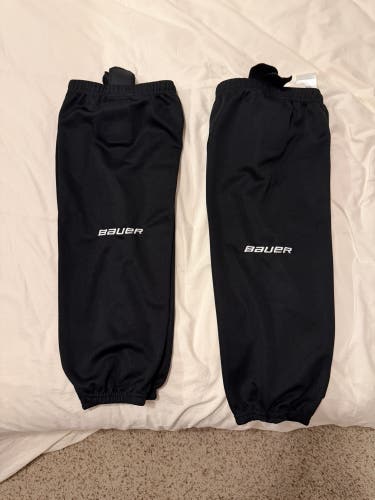 Black Youth L/XL Bauer Socks (NWOT)