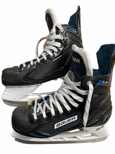 Bauer XLP Size 8 Hockey Skates