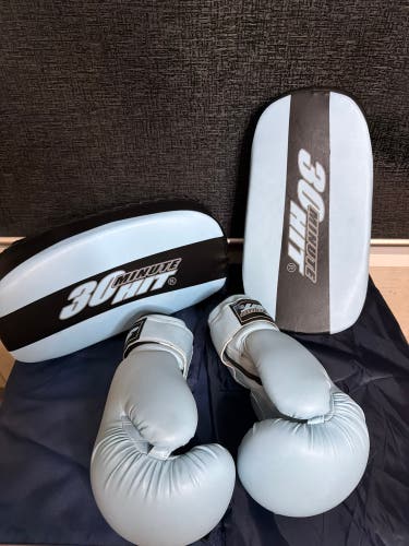 (New) 30 minute hit gloves