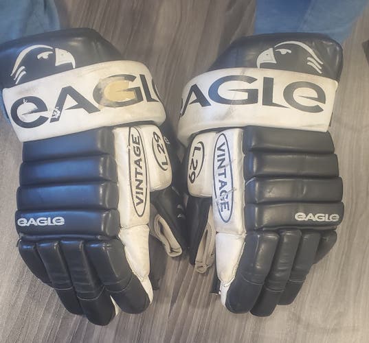 Eagle L29 Gloves 15" Vintage (Used)