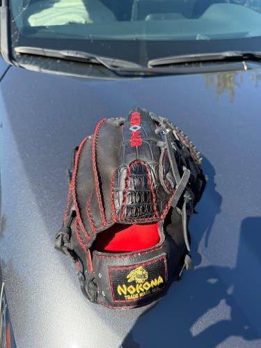 2025 Nokona Edge X RH Pitcher's Baseball Glove 12" (Used)