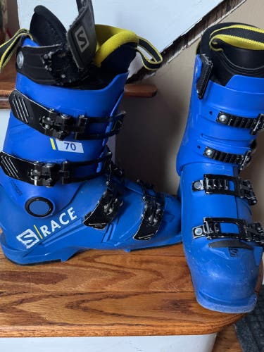 Mondo 23 & 23.5 Unisex Salomon S/Race Racing Ski Boots Soft Flex (Used)