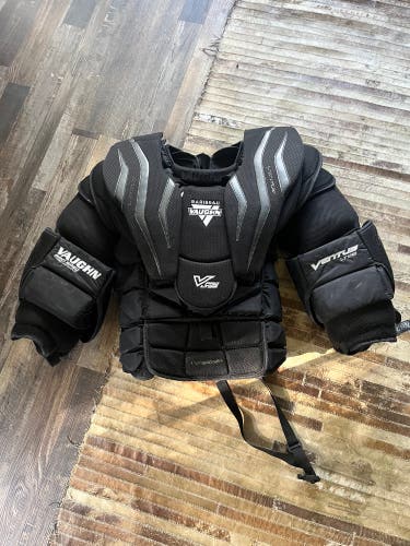 XL Vaughn Ventus SLR2 Goalie Chest Protector Pro Stock (Used)