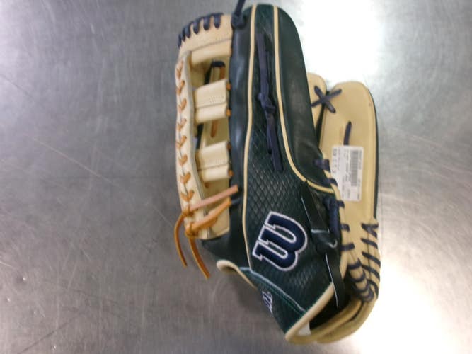 Used Wilson A2000 JR44 BB/SB Glove RH Throw Navy Blue 12 3/4" 11868-S000072520