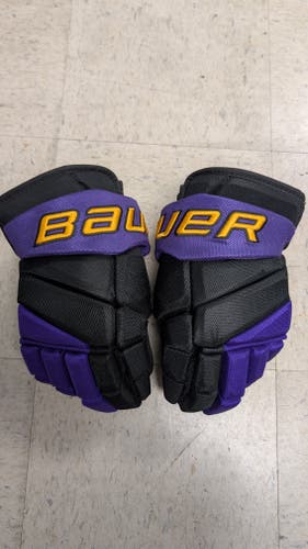 Brand New Bauer Vapor Team Pro Gloves 14" Pro Stock