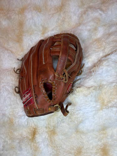 Rawlings Mark of a Pro Series RH Infield Baseball Glove 11" (Used)