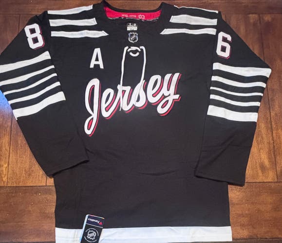 New Jersey Devils Jack Hughes  Alternate Black Jersey Adult XL (54) NWT