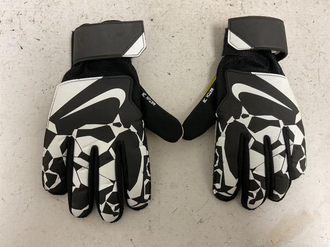 Used Nike MATCH JR Soccer Goalie Gloves Black 7 11855-S000211772