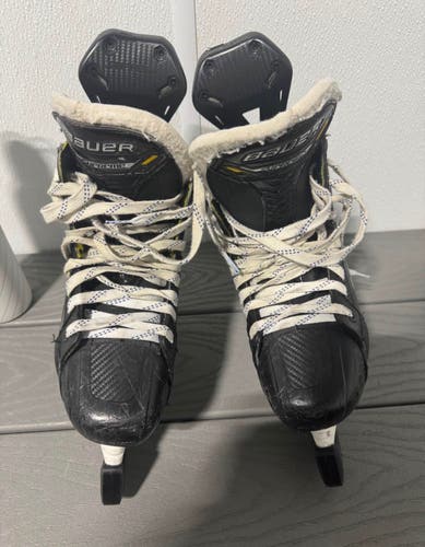 2022 Bauer Supreme M5 Pro Hockey Skates 6 (Used)