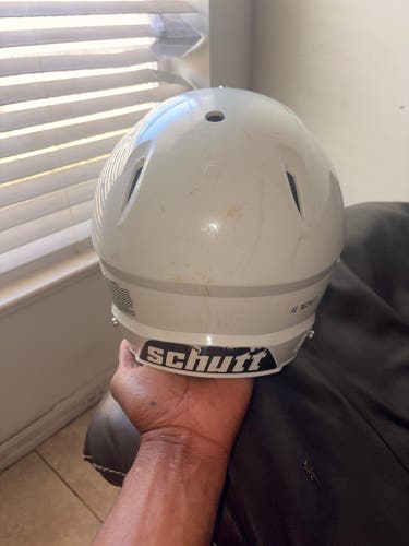 Youth Large Schutt Vengeance A11 Helmet (Used)