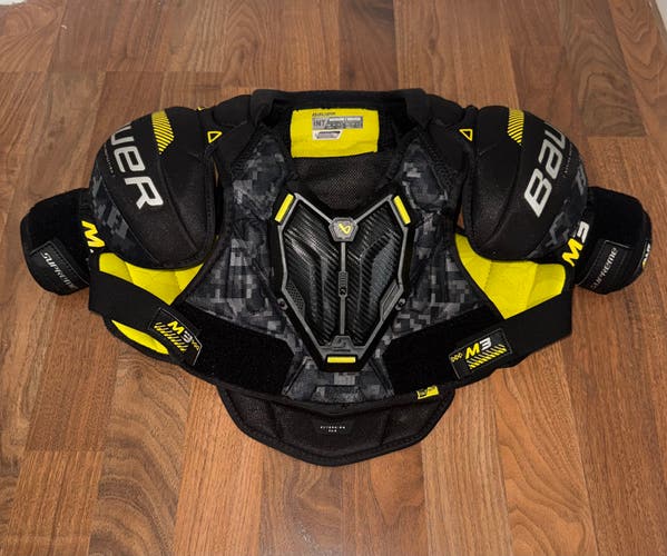 Bauer Supreme Mach Shoulder Pads Intermediate Medium (Used)