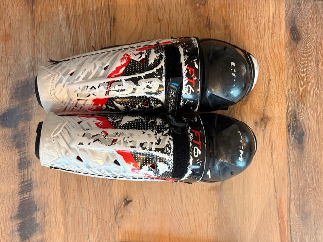 Junior CCM JetSpeed FT6 11" Shin Pads (Used)