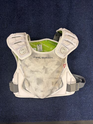 Large Adult Maverik MAX EKG Shoulder Pads (Used)