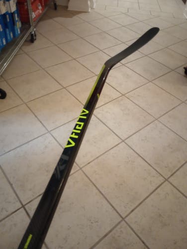 Senior Warrior Right Handed Hockey Stick W88 105 Flex Pro Stock (New)