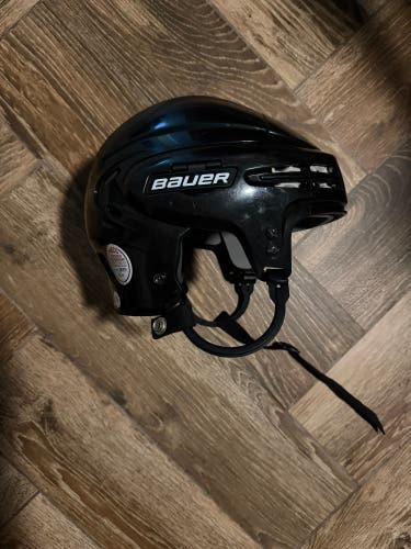 Extra Large Bauer Helmet (Used)