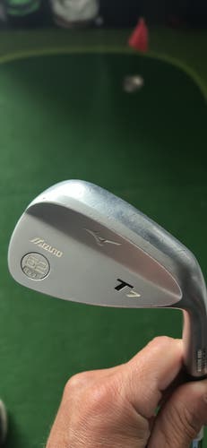 Mizuno T7 Right Handed Wedge 52 Degree (Used)
