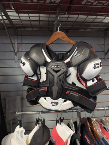 Senior CCM Jetspeed FT8 Pro Shoulder Pads (New)