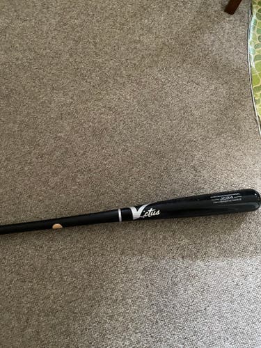 2018 Victus Pro Reserve JC24 Maple Bat (-3) 30 oz 33" (New)