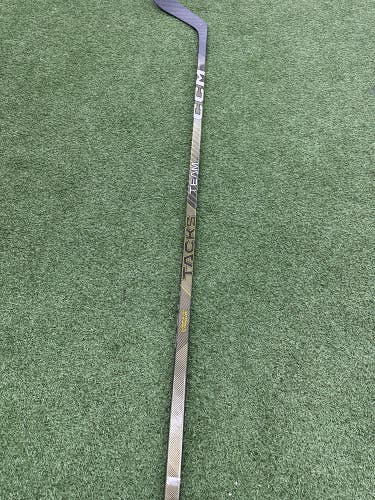 Senior CCM Tacks Left Hand Hockey Stick P28 75 Flex (New)