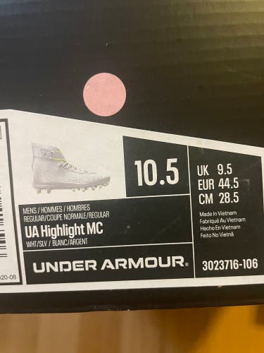 Men's Size M 10.5 (W 11.5) Under Armour Highlight High Top Molded Cleats (New)