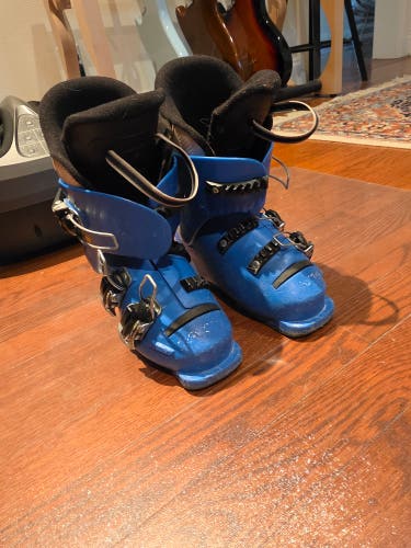 Mondo 20 & 20.5 Kid's Lange RSJ 50 Ski Boots Medium Flex (Used)