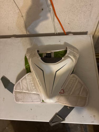 Large Adult Maverik MAX EKG Shoulder Pads (Used)