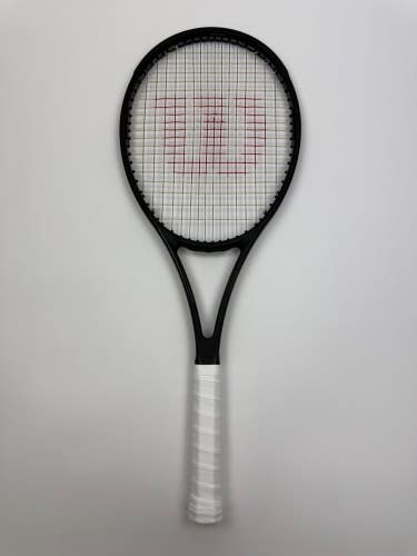 Wilson Pro Staff 97 V11, 4 3/8 Very Good Condition