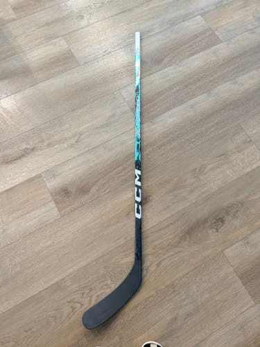 Junior CCM JetSpeed FT9 Pro Right Handed Hockey Stick 40 Flex (New)