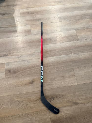 Junior CCM JetSpeed FT8 Pro Right Handed Hockey Stick P29 40 Flex (New)