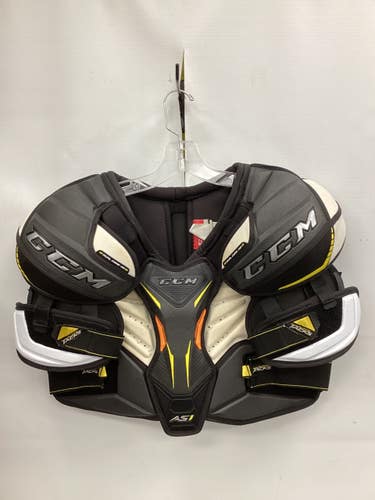 Used CCM TACKS AS1 SHOULDERS Senior Shoulder Pads XL 11851-S000054241